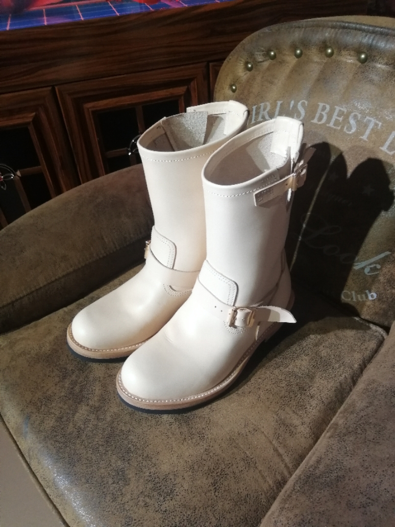 KIND's Italian Veg Tan Leather 1930s Engineer Boots